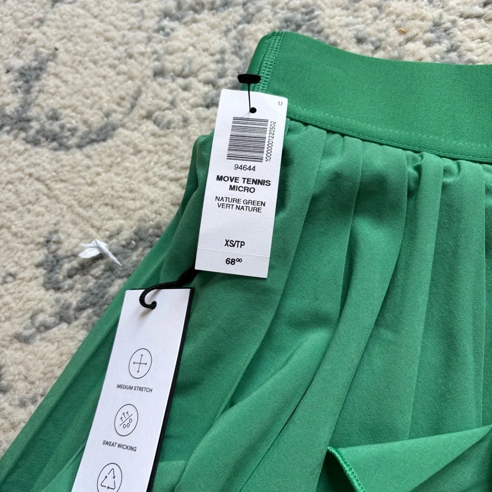 Aritzia TNA Move Micro Tennis Skirt Green - Picture 5 of 5